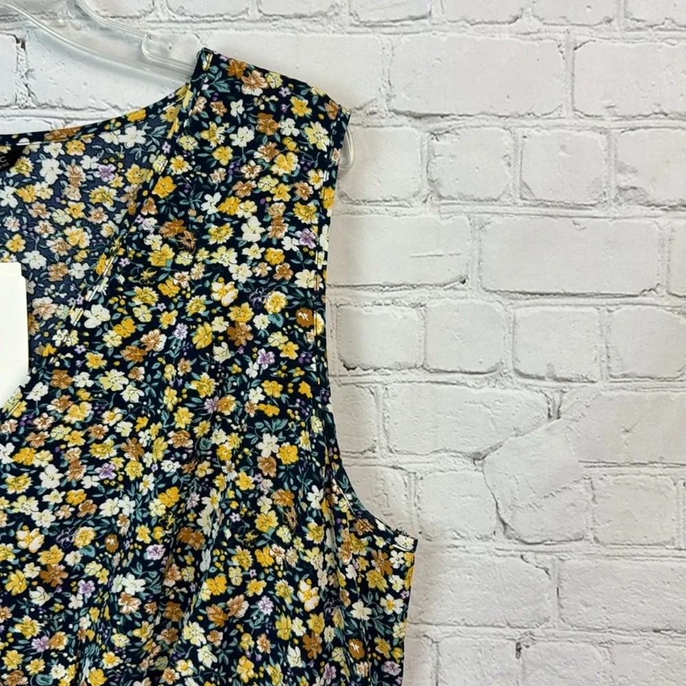 BloomChic Floral V Neck Elastic Waist Sleeveless Pocket Dress Plus Size 2X - Picture 3 of 7